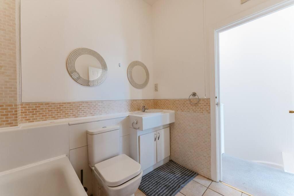 Up To 4 People, Room In A Share House Next To London Bridge المظهر الخارجي الصورة
